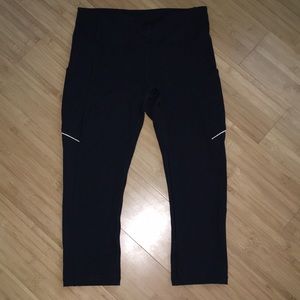 Lululemon speed up crop black size 8